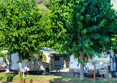 camping-el-pasqualet-barcelona-parcela-caravana-5